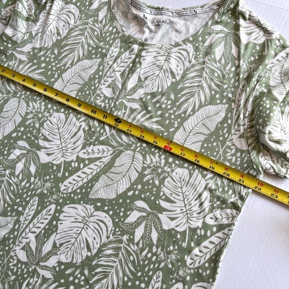 UGG Koolaburra Green Tropical Blouse Stretch Top Short Sleeve Size L - Picture 4 of 6